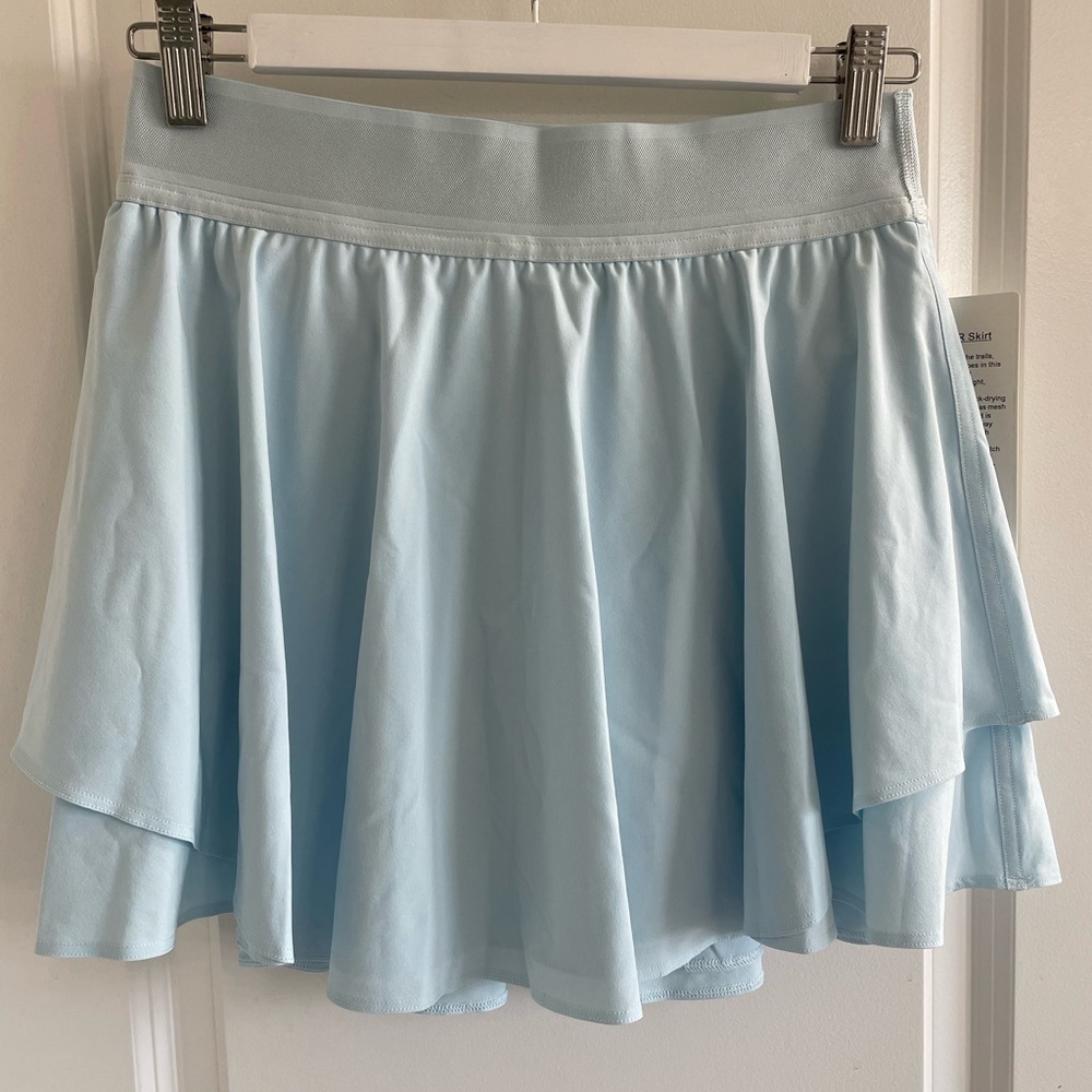 Lululemon powder blue court rival